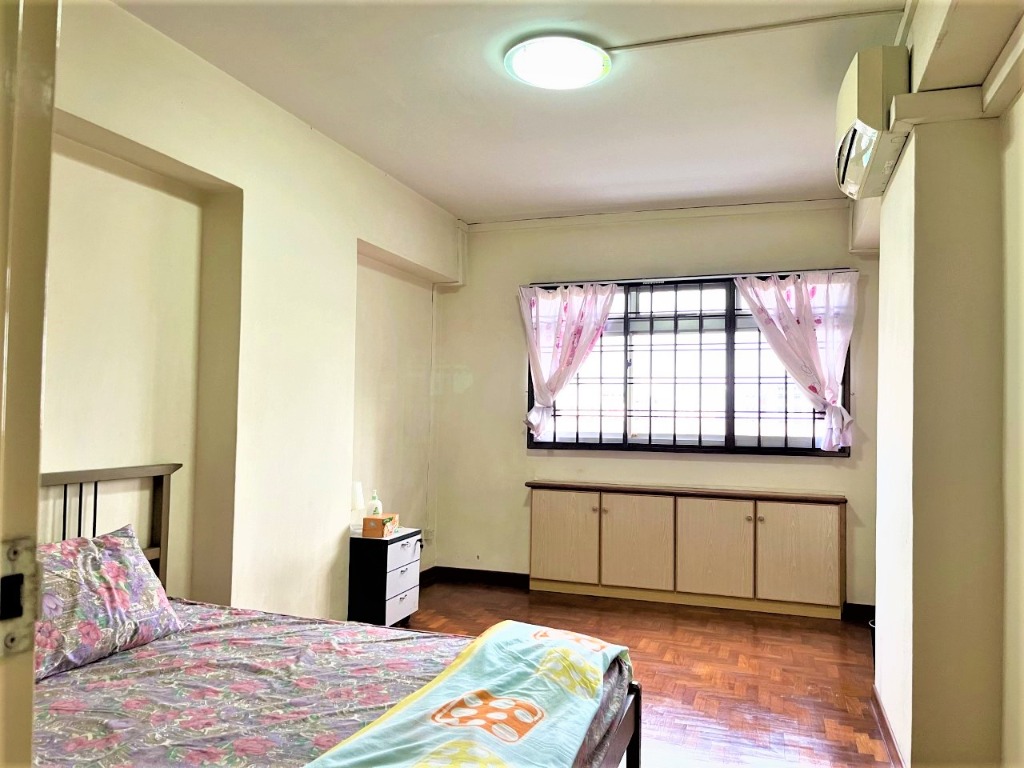 *ROOM RENTAL * *YEW TEE MRT*, Property, Rentals, Room Rentals on Carousell