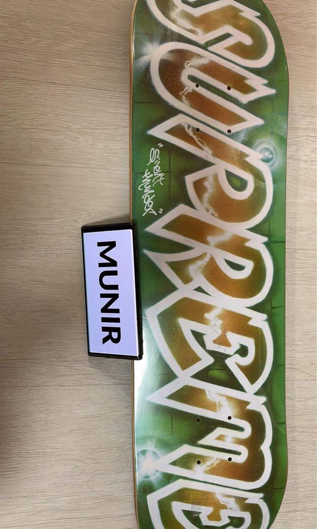 Supreme lee 2025 logo skateboard deck