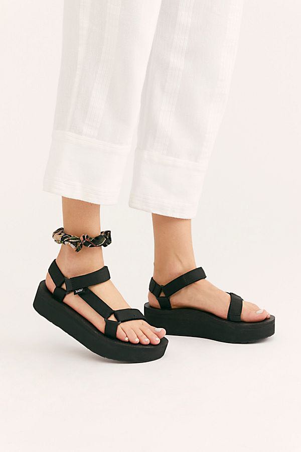 TEVA Platform Sandals, Women's Fashion, Footwear, Sandals on Carousell