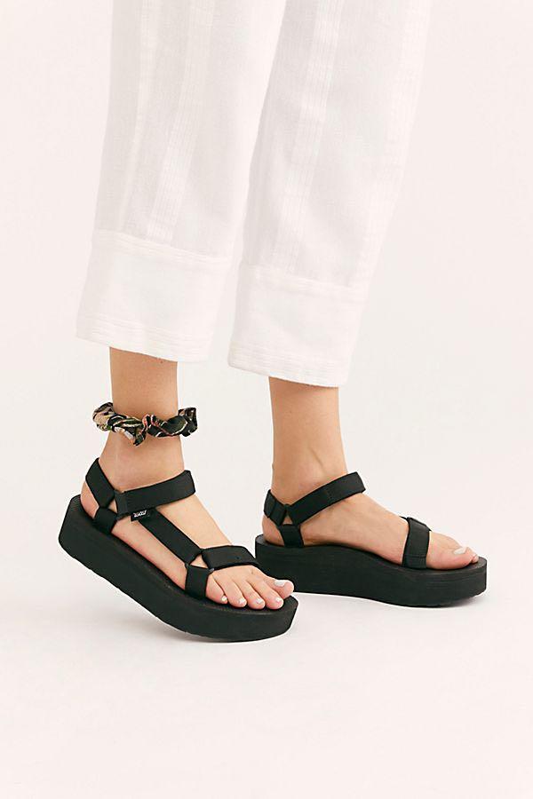 Teva platform flip sales flops