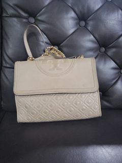 (Category: ) located in . Submitted by maychaipc (Listing ID 1156529648, Image 1). Description: .