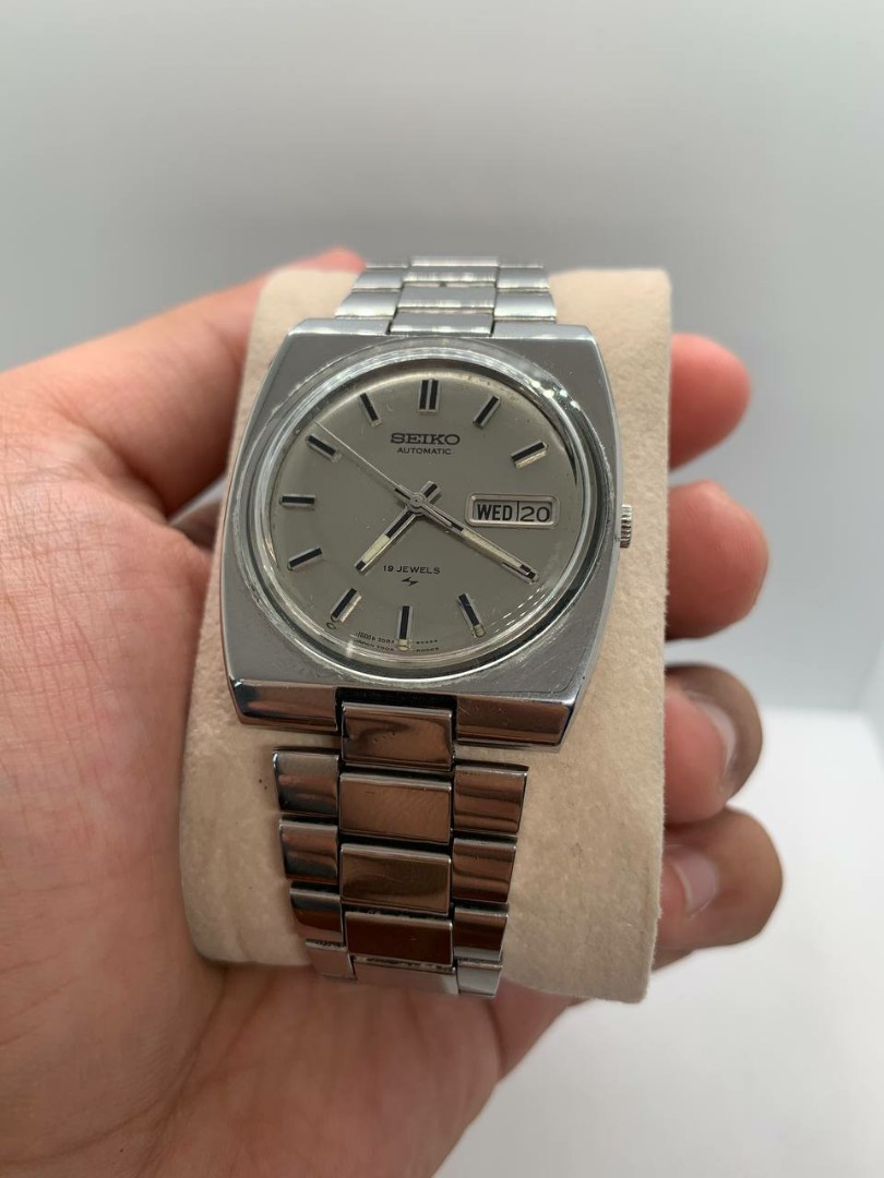 Seiko deals 7006 6000