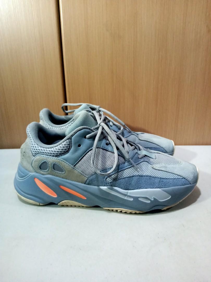yeezy inertia v1