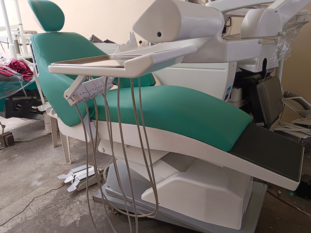 Yoshida dental chair for sale, Everything Else, Others on Carousell