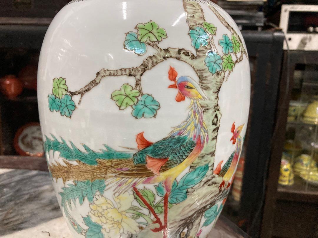 五六七十年代景德鎮制粉彩鳳鳥花瓶, 興趣及遊戲, 收藏品及紀念品
