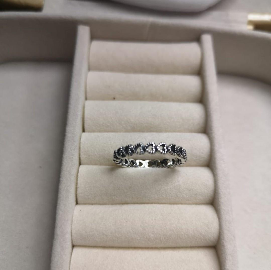 Pandora vintage top openwork band ring