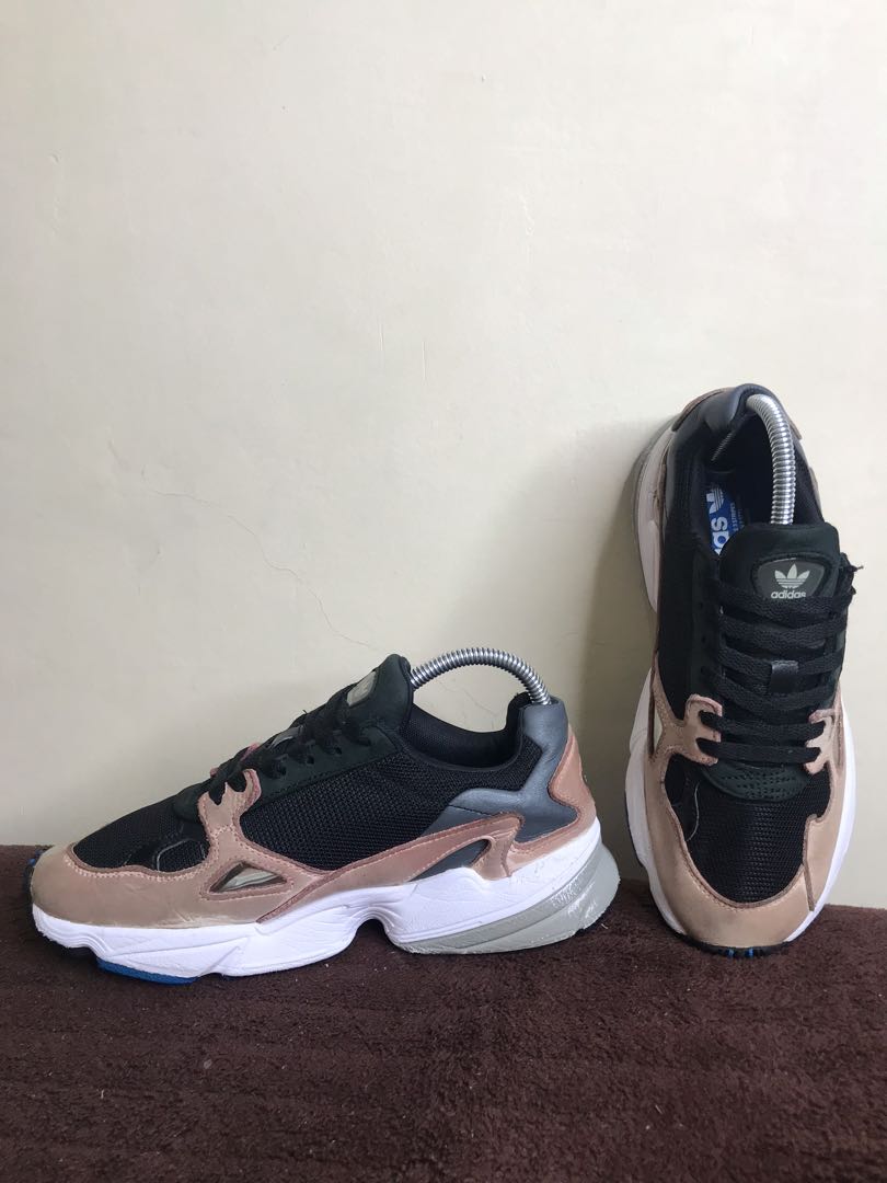 Adidas Falcon Women - US 7.5, Women's Fashion, Footwear, Sneakers on ...