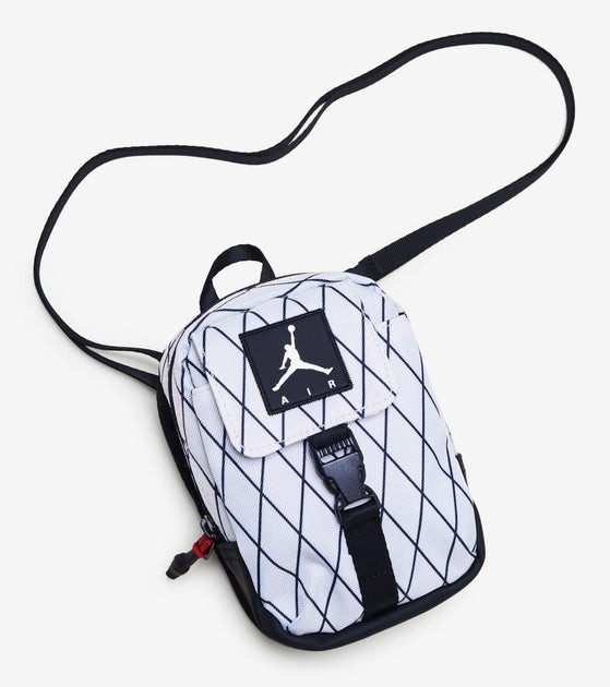 Jordan antigravity pouch Clearance