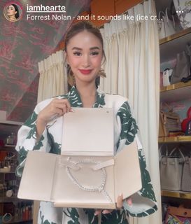 (Category: ) located in . Submitted by japanandsingaporeluxepreloved (Listing ID 1156605589, Image 1). Description: .