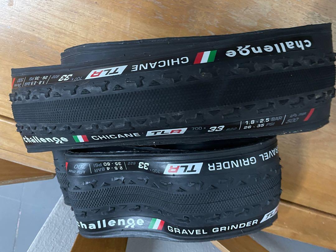 700 x 33c tires
