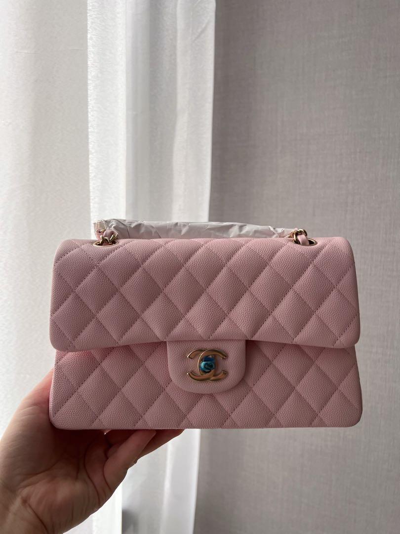 🦄 Chanel 22S Pink Classic Flap (Small) LGHW, Women's Fashion