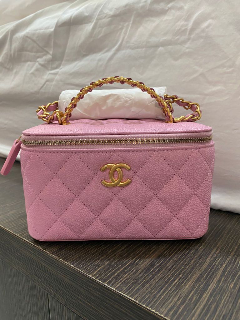 Chanel 22S Top Handle Vanity Light Pink in Caviar, Women's Fashion, Bags &  Wallets, Cross-body Bags on Carousell