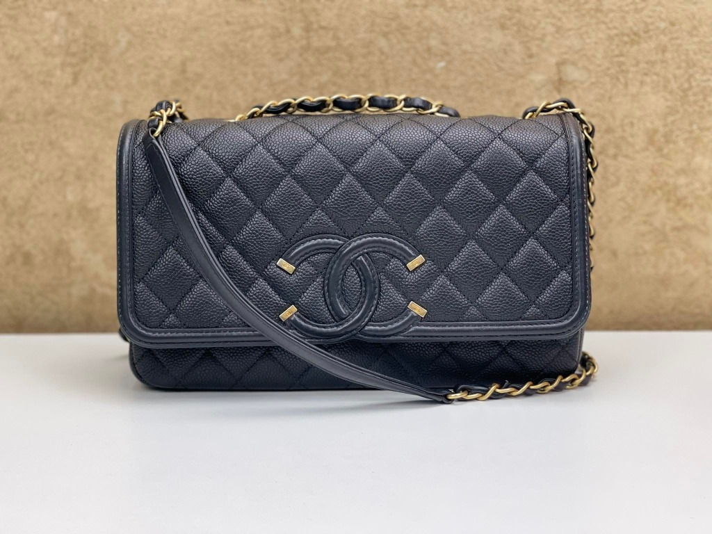 CHANEL CC Filigree Small Flap Caviar Leather Crossbody Bag Black