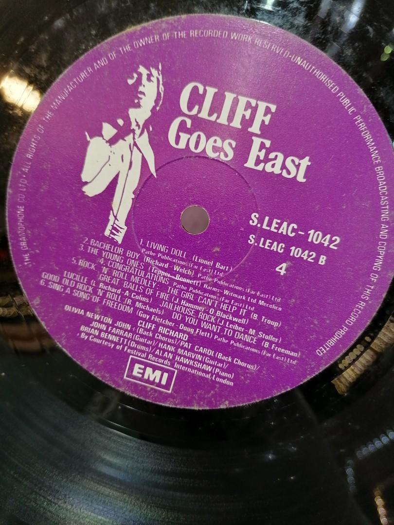 CLIFF Goes East黑膠唱片雙碟, 興趣及遊戲, 音樂、樂器 & 配件, 音樂與媒體 黑膠碟 Carousell