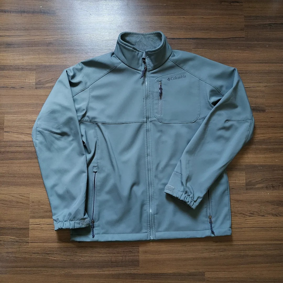 Columbia Omni shield jacket, Men's Fashion, Coats, Jackets and Outerwear on  Carousell