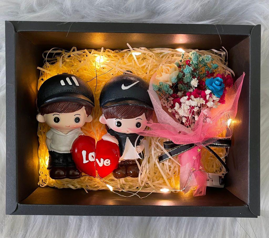 Surprise gift for monthsary online