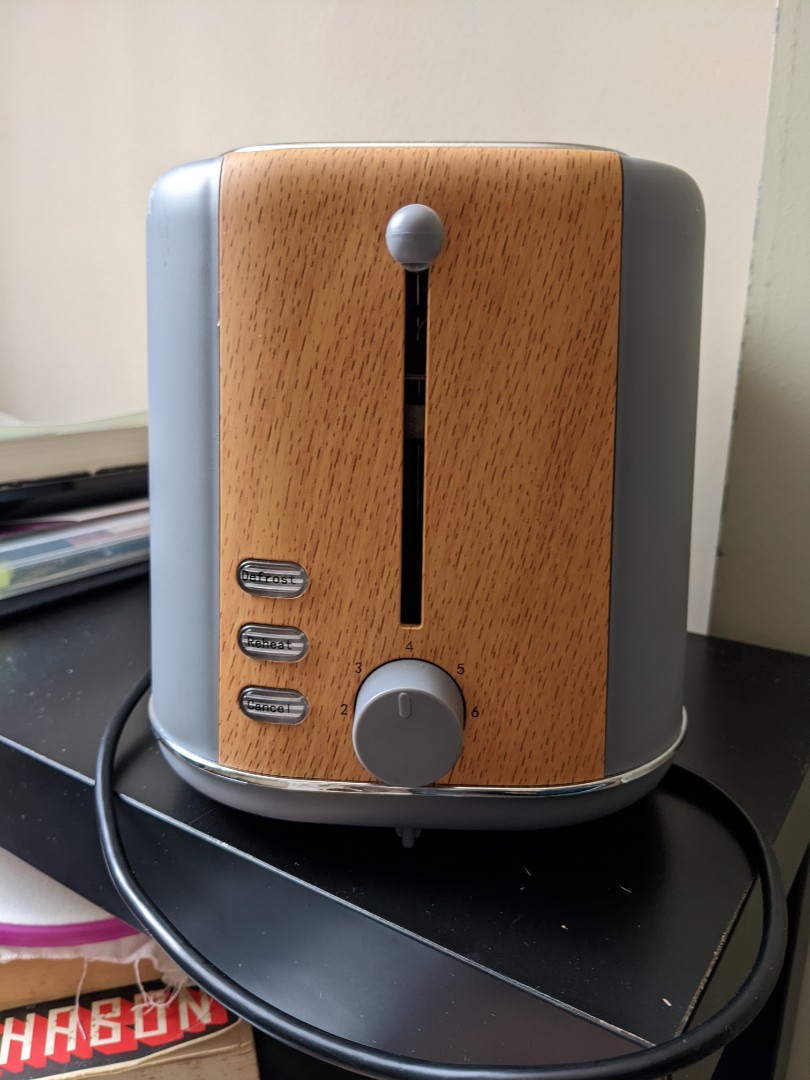 Daewoo toaster, TV & Home Appliances, Kitchen Appliances, Ovens