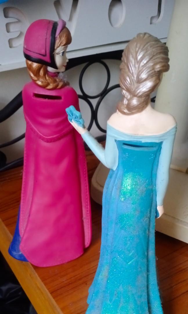 Anna sales piggy bank