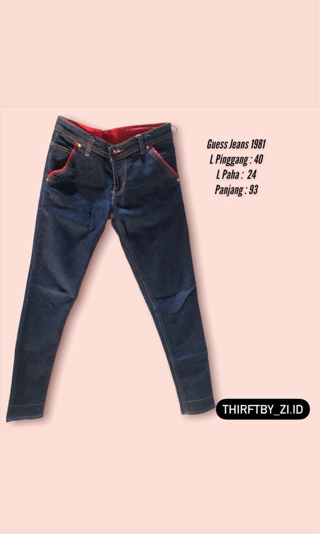 GUESS JEANS 1981, Fesyen Wanita 