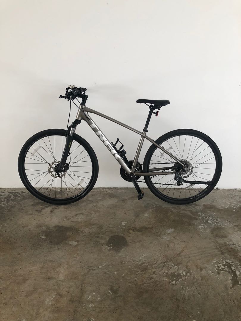 Hybrid Bike - Trek Dual Sport 2, Sports 