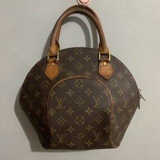 Louis Vuitton Ellipse PM – Closet Connection Resale