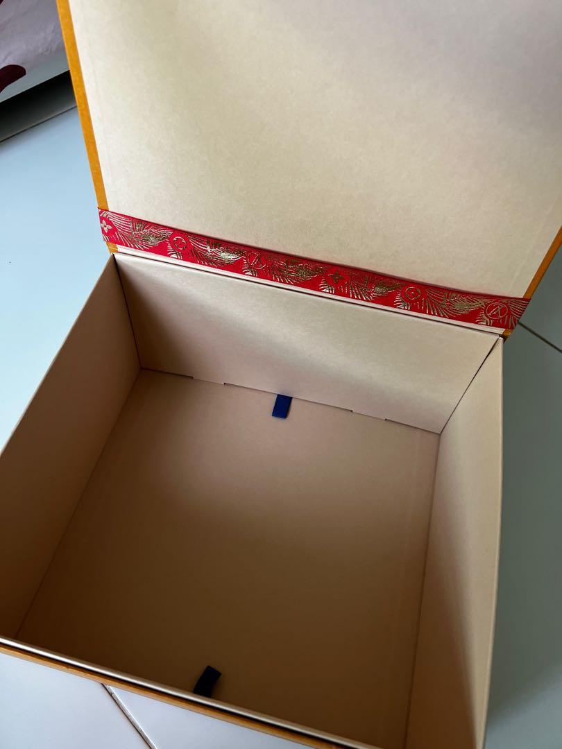 Authentic Louis Vuitton Magnetic empty gift box Medium 16 x 11.5 x