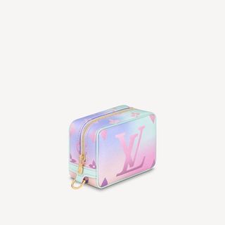（分類：）位於 。 由 SuLei 提交（商品編號 1156695176，圖片 1）。簡介： 。