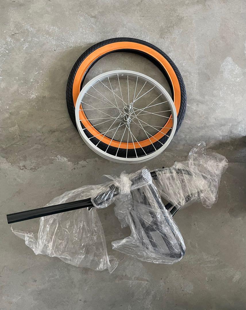 Mtb cargo fork + 20inch wheel and bmx tire, Sports Equipment, Bicycles