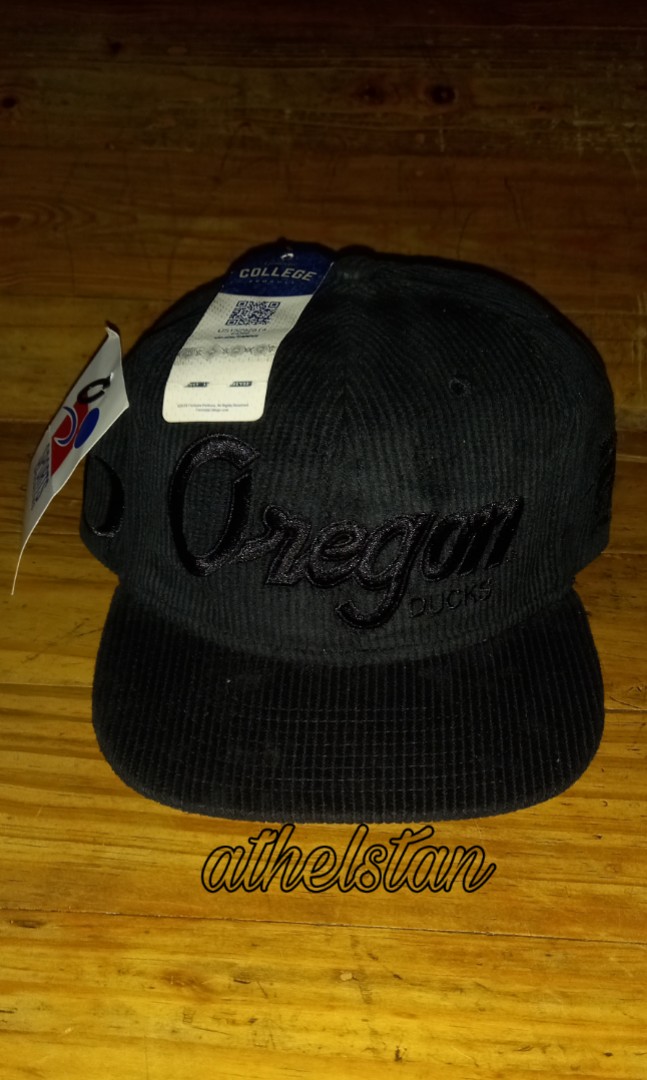 Oregon ducks vintage cap, Men's Fashion 