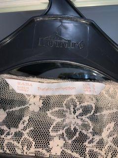 #PILIHPRELOVED  ZARA TRAFALUC COLLECTION MADEIN TURKEY NETT YA BESTIEHAI GUYS YANG PROMO NIH SAMPAI FEBRUARI BUY 2 GET 1 YAAA DAN ONGKIR DI TANGGUNG BUYER MAKASIH