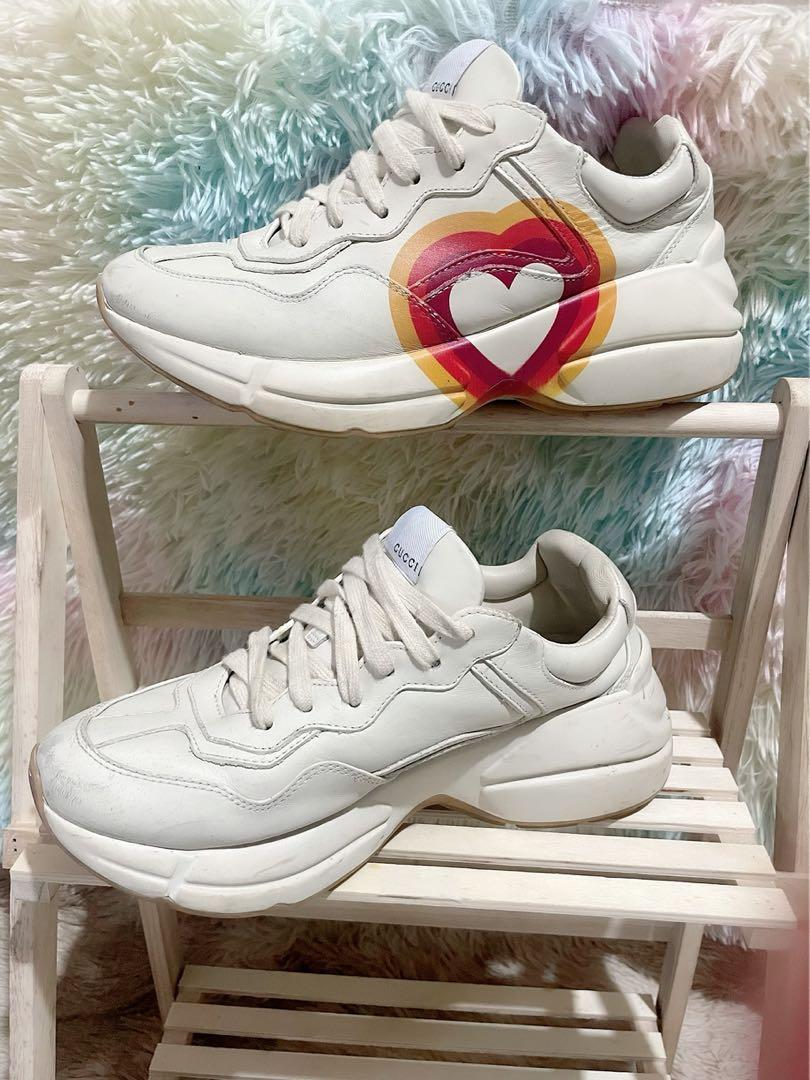 Rhyton sneaker with deals interlocking g and heart