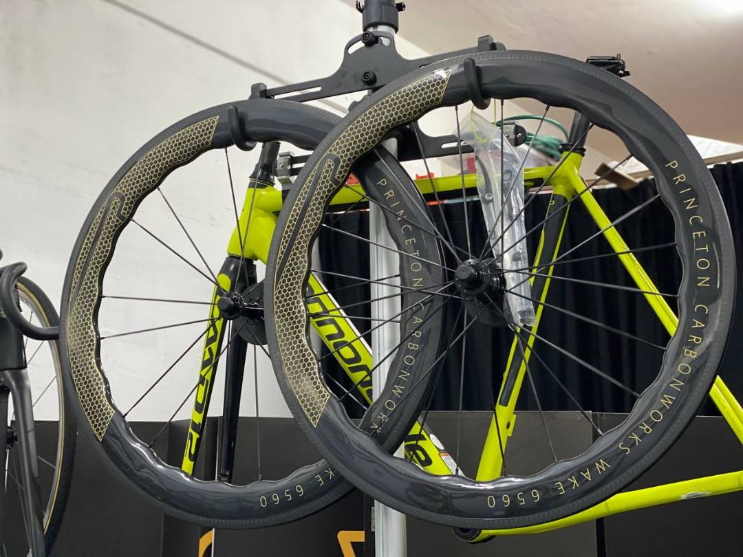 美品低走行 Princeton Carbon Works Wake 6560 シマノ 11S プリンストンカーボンワークス ウェイク ホイール ディスク ロードバイク 700C