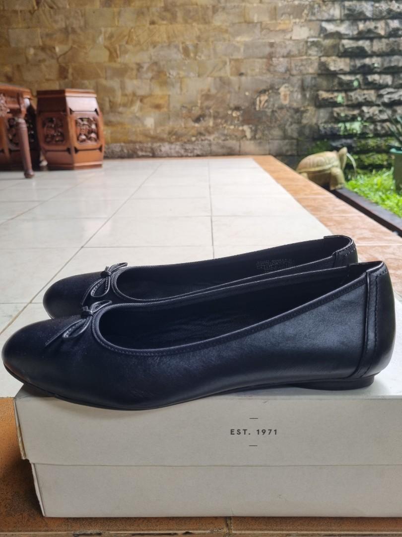 Rockport flat shoes online