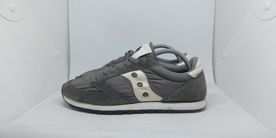 SAUCONY JAZZ LOW PRO GREY Fesyen Pria Sepatu Sneakers di Carousell