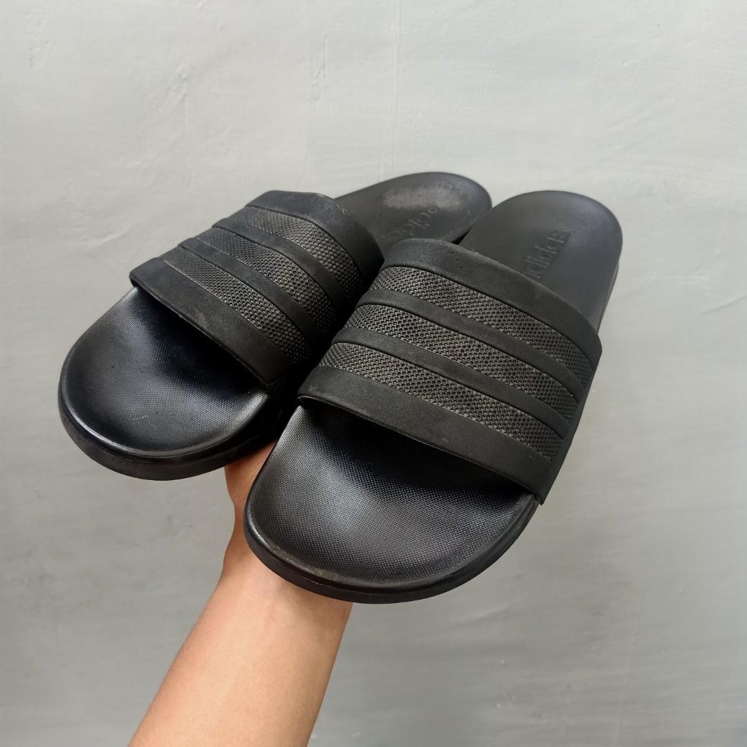 Sandal adidas adilette original / Slide Core Black Adidas Adilette Comfort,  Fesyen Pria, Sepatu , Sandal di Carousell