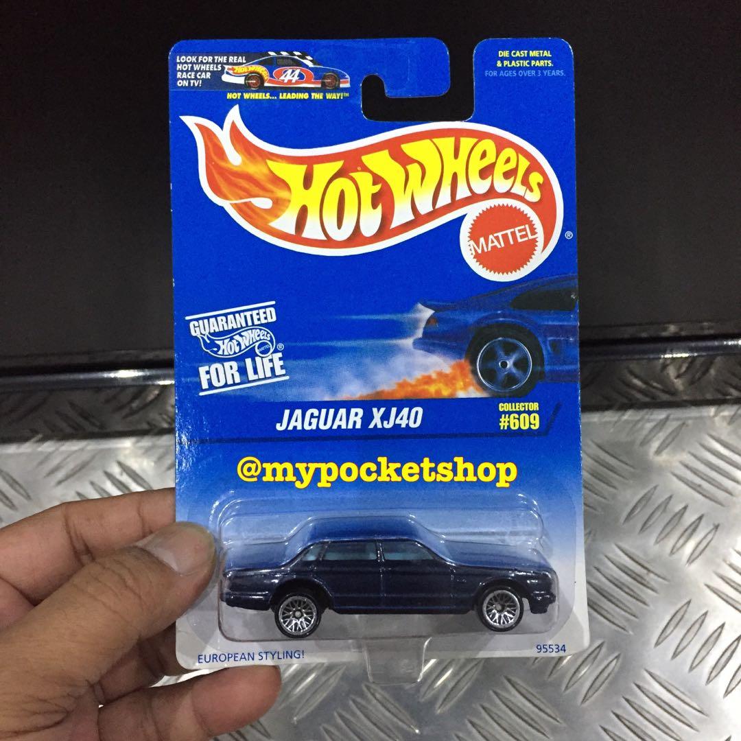 RESERVED Vintage Hot Wheels JAGUAR XJ40 Dark Blue w. White