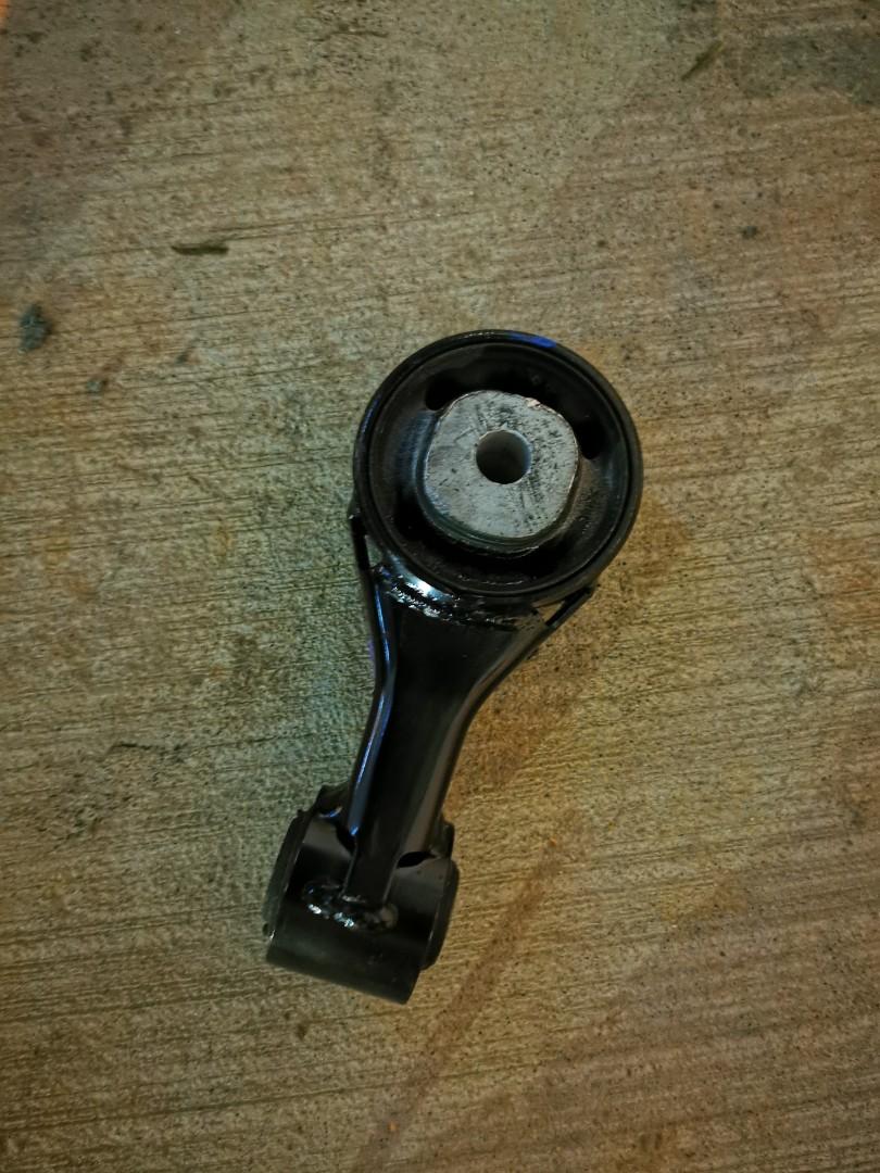 Vios ncp93 manual gearbox mounting, Car Accessories, Accessories on