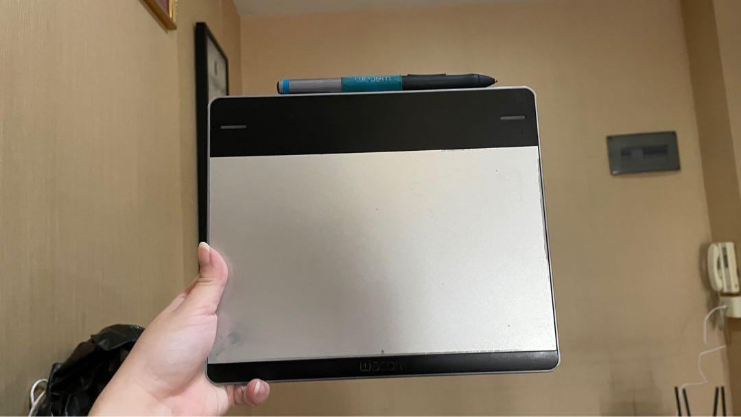 Wacom Intuos CTL 480, Elektronik, Lainnya di Carousell