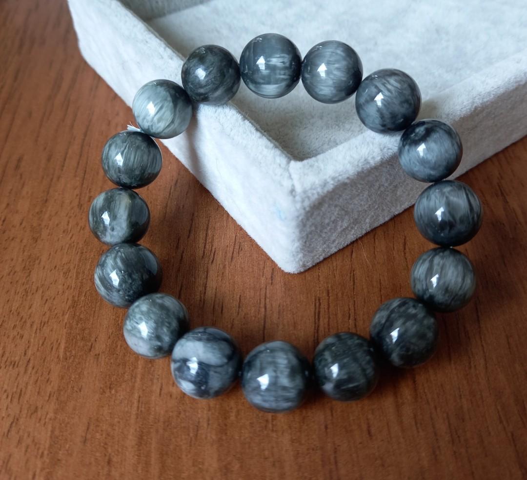 配飾類:#13mm 灰色鷹眼石手鏈(220423-4), 名牌, 飾物及配件- Carousell