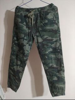 （分類：）位於 。 由 oswoli 提交（商品編號 1156817833，圖片 1）。簡介： 。