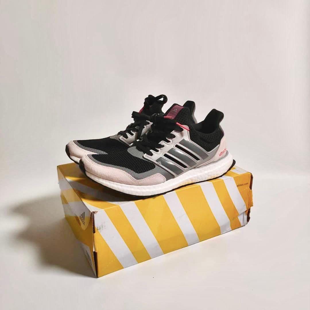 Adidas ultra boost s&l deals black grey four red