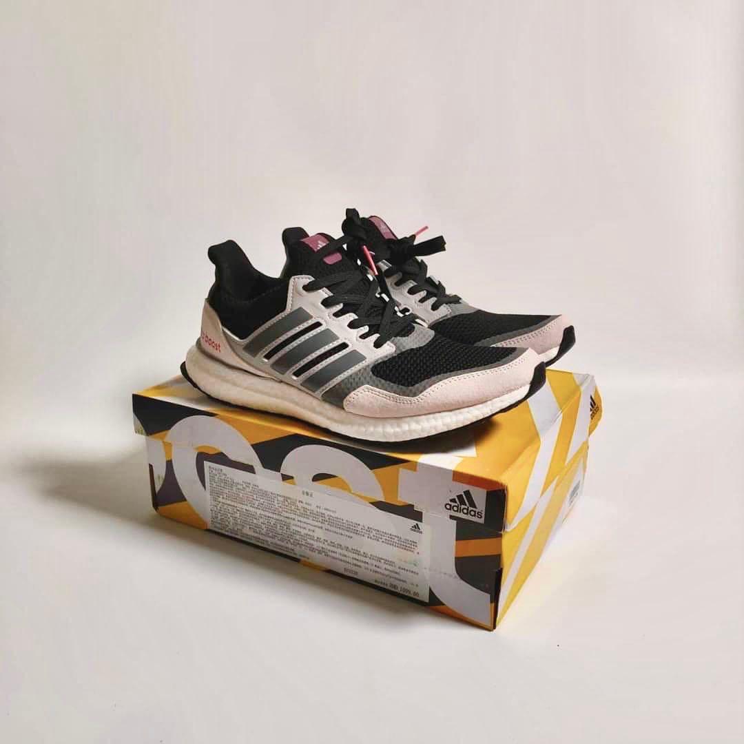 Adidas ultra boost s&l black grey deals four red