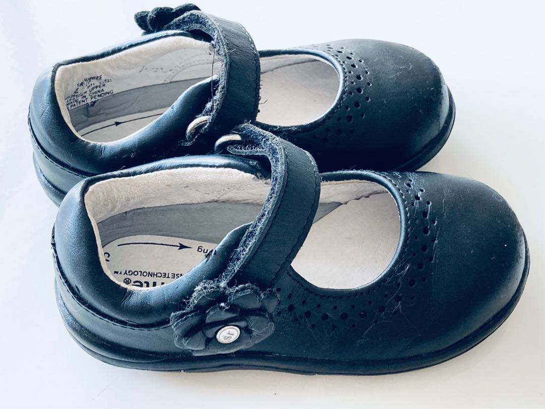 baby shoes stride rite