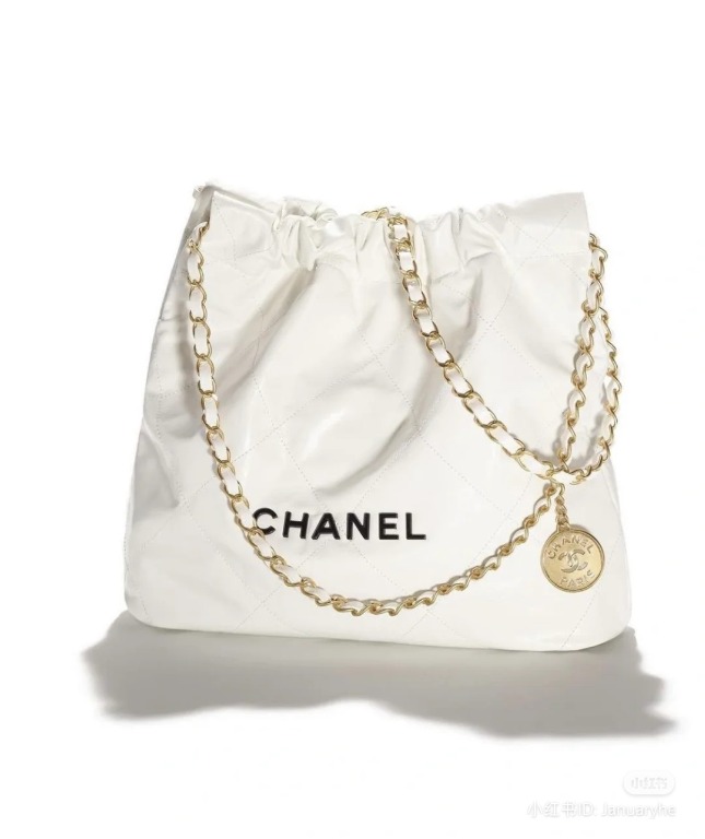 Chanel 22 in White Black logo