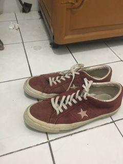 converse low one star