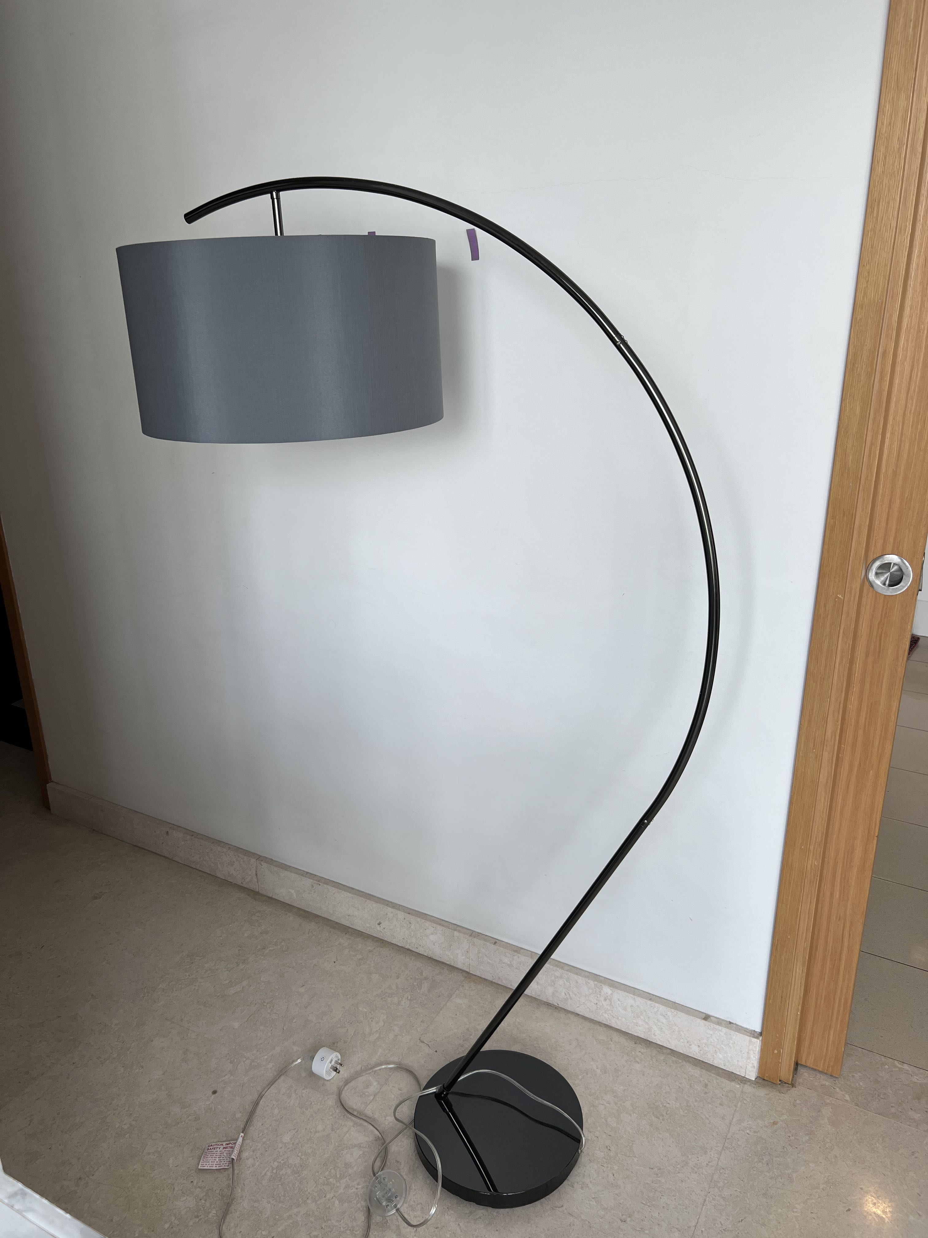 curved lamp