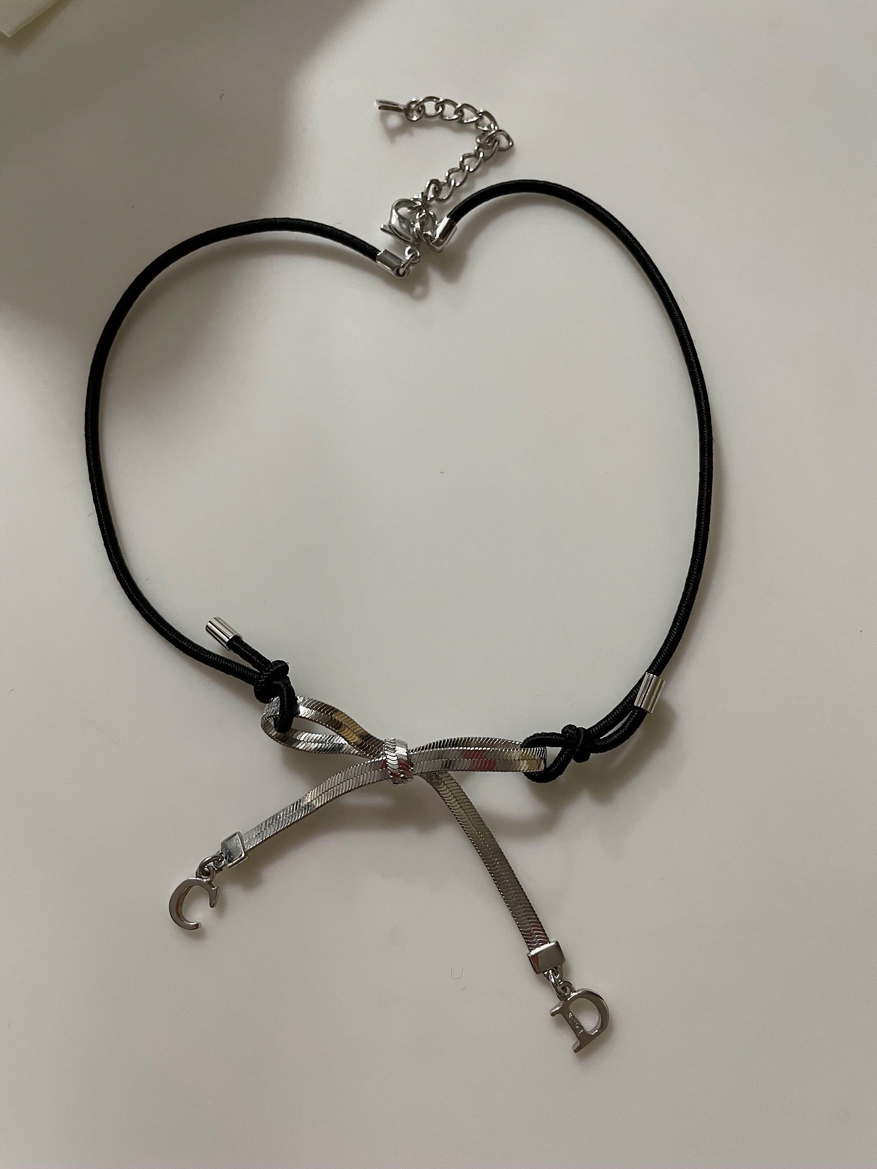 Christian dior deals bow choker necklace