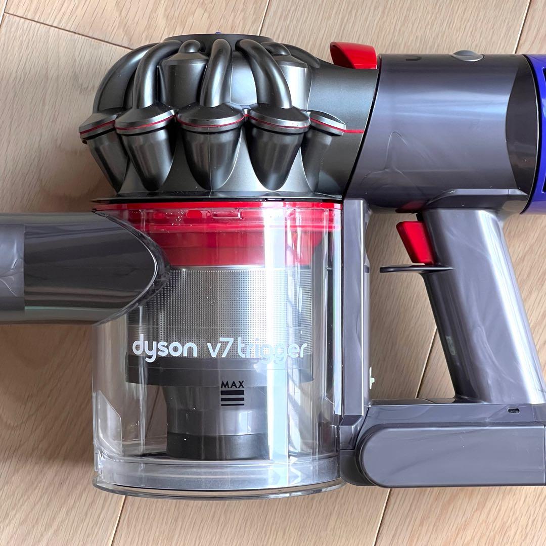 Dyson V7 Trigger 手提式無線吸塵機, 家庭電器, 吸塵機＆ 家居清潔電器 