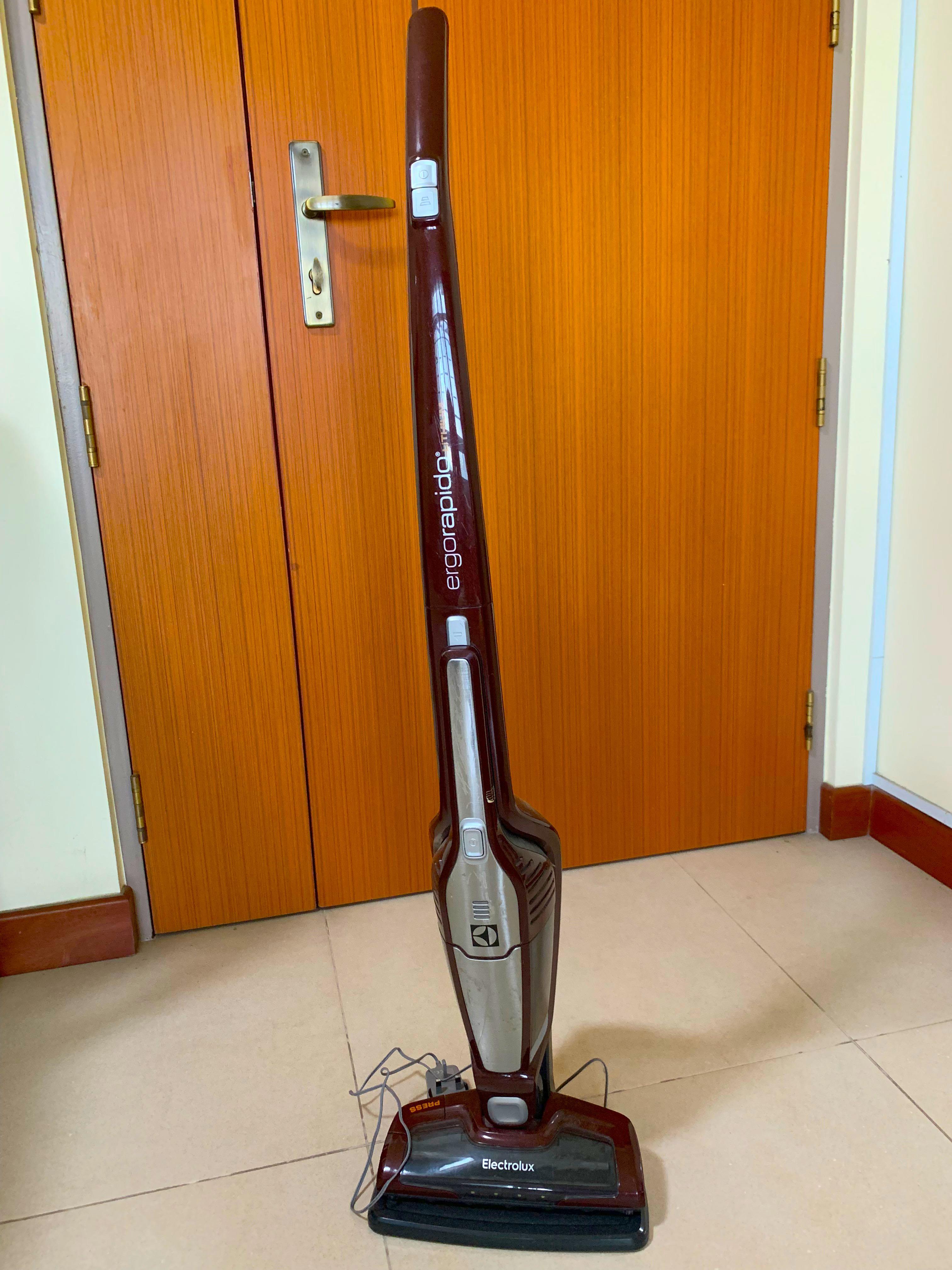 Electrolux ergorapido lithium vacuum cleaner, TV & Home Appliances