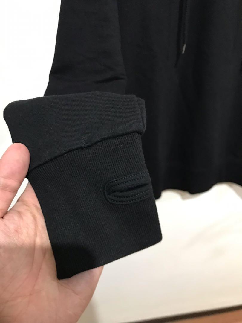 F21 hoodie (Category: Coats, Jackets and Outerwear) located in Cagayan de Oro. Submitted by basicprojects (Listing ID 1156815525, Image 2). Description: Never worn. Street style hoodie with long length, thumb holes on the sleeve and side slits. Looking for a new dope owner. Shoulder 17in Pit to pit 19.5in Length 27in Sleeve length 24in.